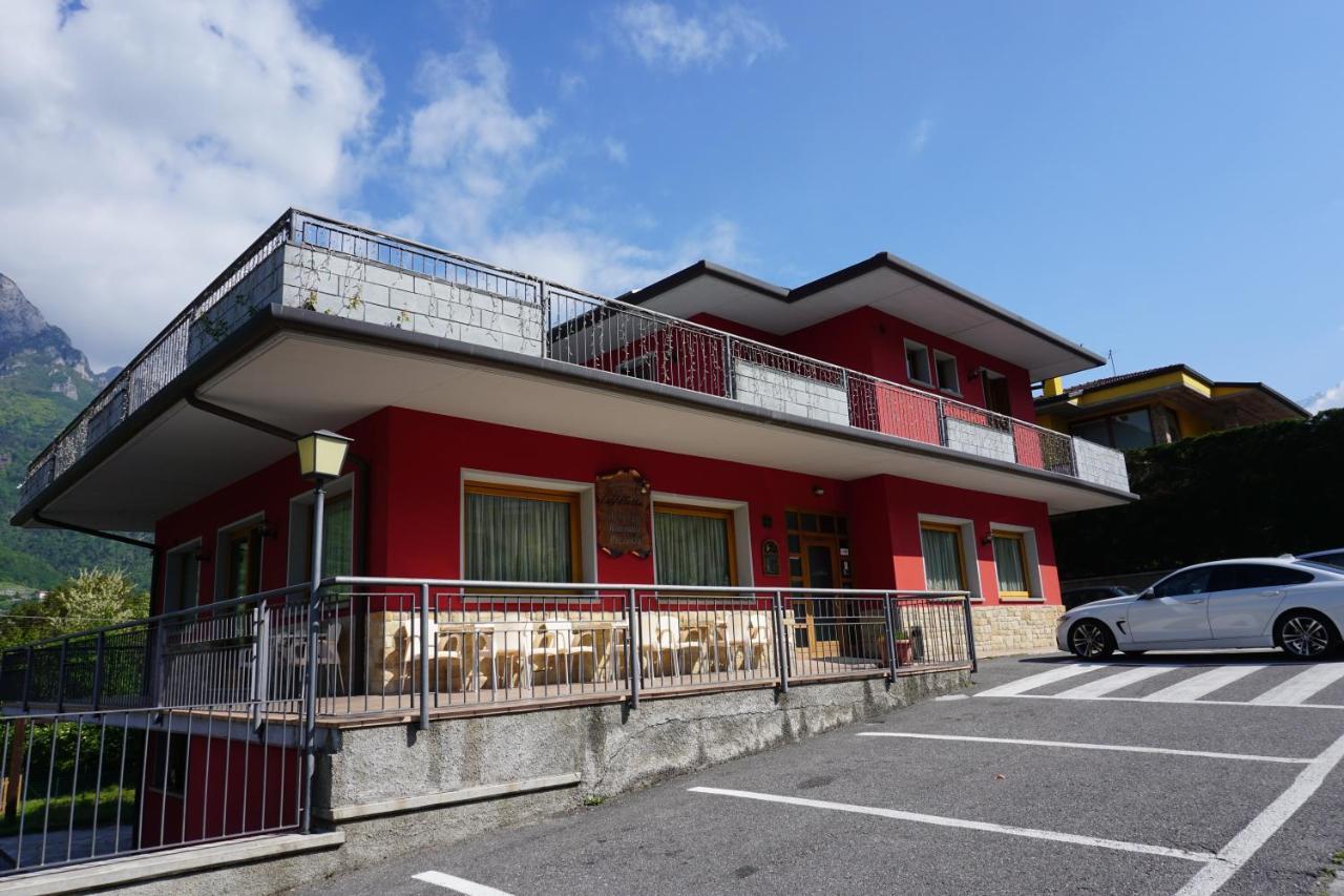 B&B La Villetta 布雷诺 外观 照片