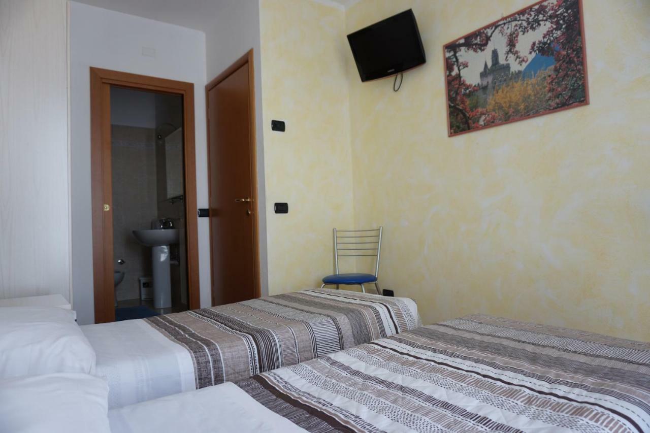B&B La Villetta 布雷诺 外观 照片