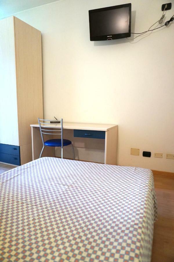 B&B La Villetta 布雷诺 外观 照片